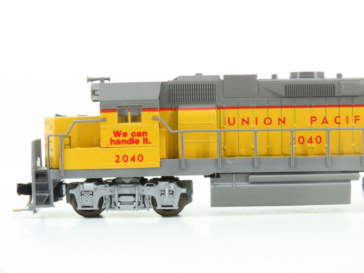 N KATO 176-015 UP Union Pacific &quot;We can handle it.&quot; EMD GP38-2 Diesel #2040