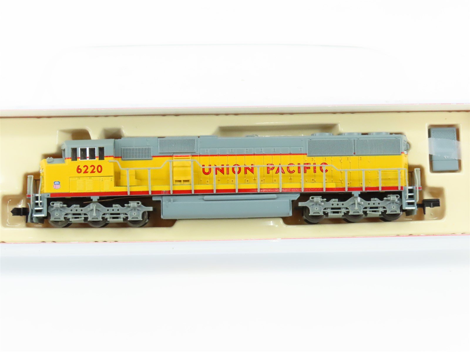 N Scale Atlas 49204 UP Union Pacific EMD SD60M Diesel #6220 - DCC Ready