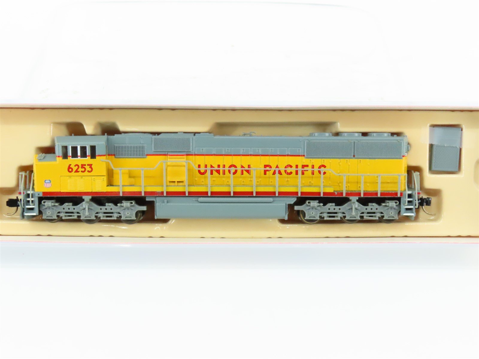 N Scale Atlas 49205 UP Union Pacific EMD SD60M Diesel #6253 - DCC Ready