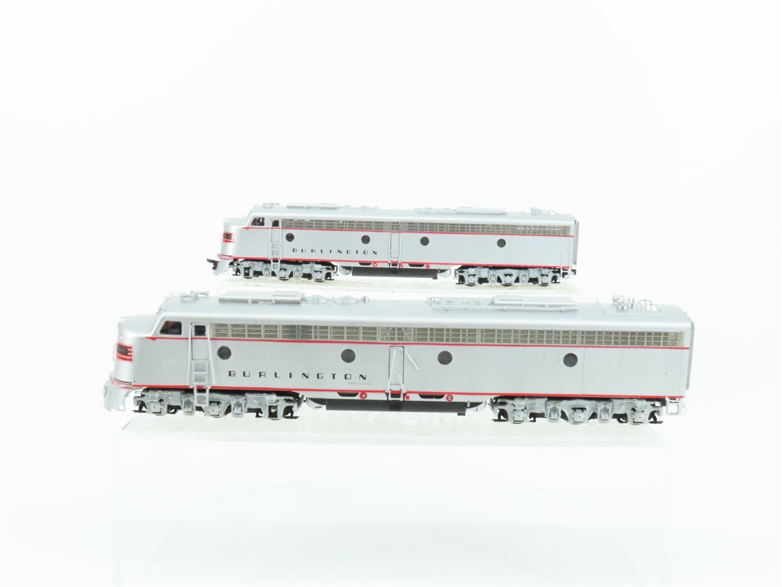 HO Scale Proto 2000 CBQ Burlington Route E8/9A Diesel Loco 2-Unit Set