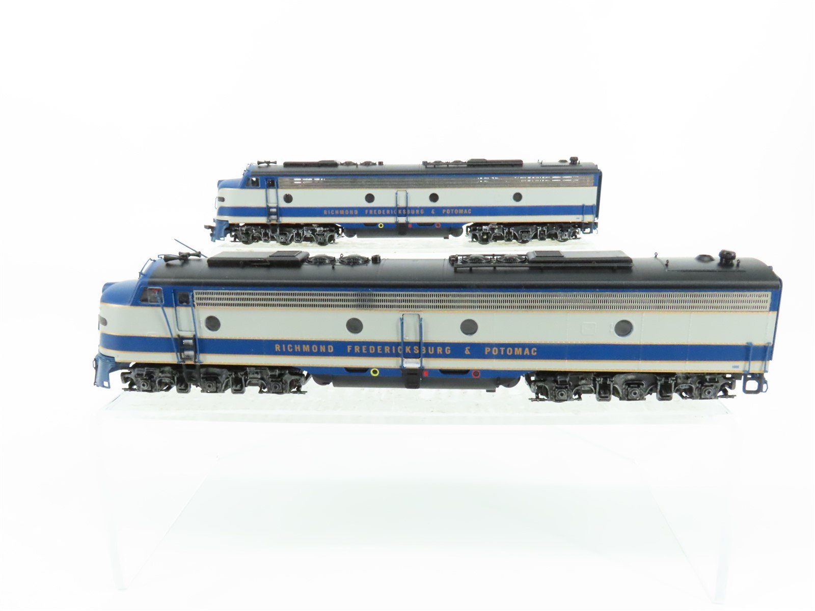 HO Scale Proto 2000 RF&P Railway E8/9A Diesel Locomotive 2-Unit Set