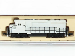 N Scale Atlas Classic 47500 Undecorated EMD GP30 Diesel Locomotive