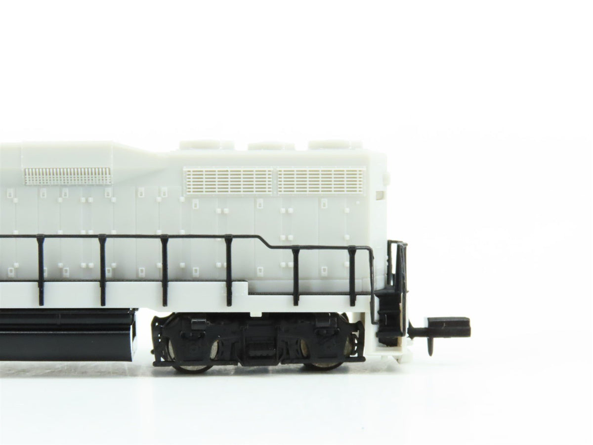 N Scale Atlas Classic 47500 Undecorated EMD GP30 Diesel Locomotive