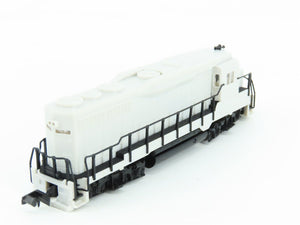 N Scale Atlas Classic 47500 Undecorated EMD GP30 Diesel Locomotive
