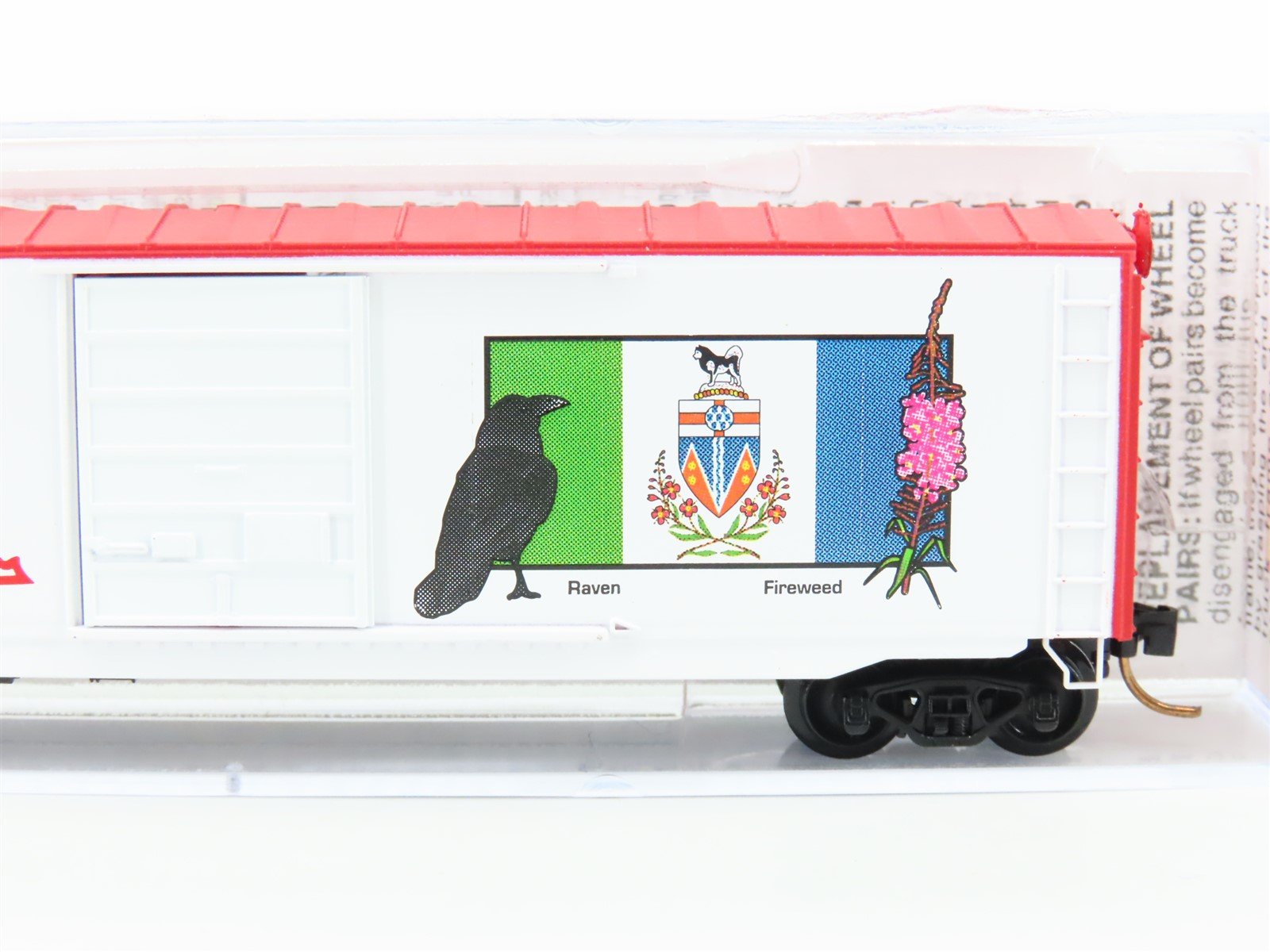 N Scale Micro-Trains MTL 07700157 YT Yukon Territory 40' Box Car #990