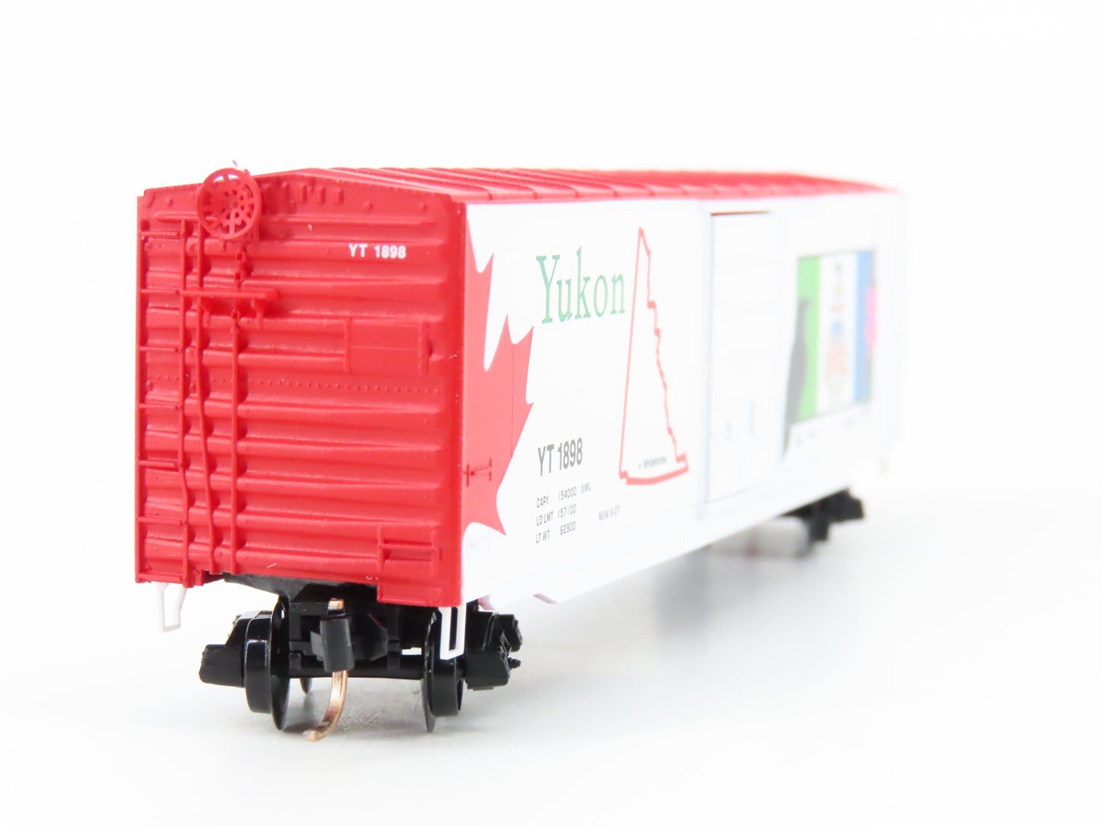 N Scale Micro-Trains MTL 07700157 YT Yukon Territory 40' Box Car #990