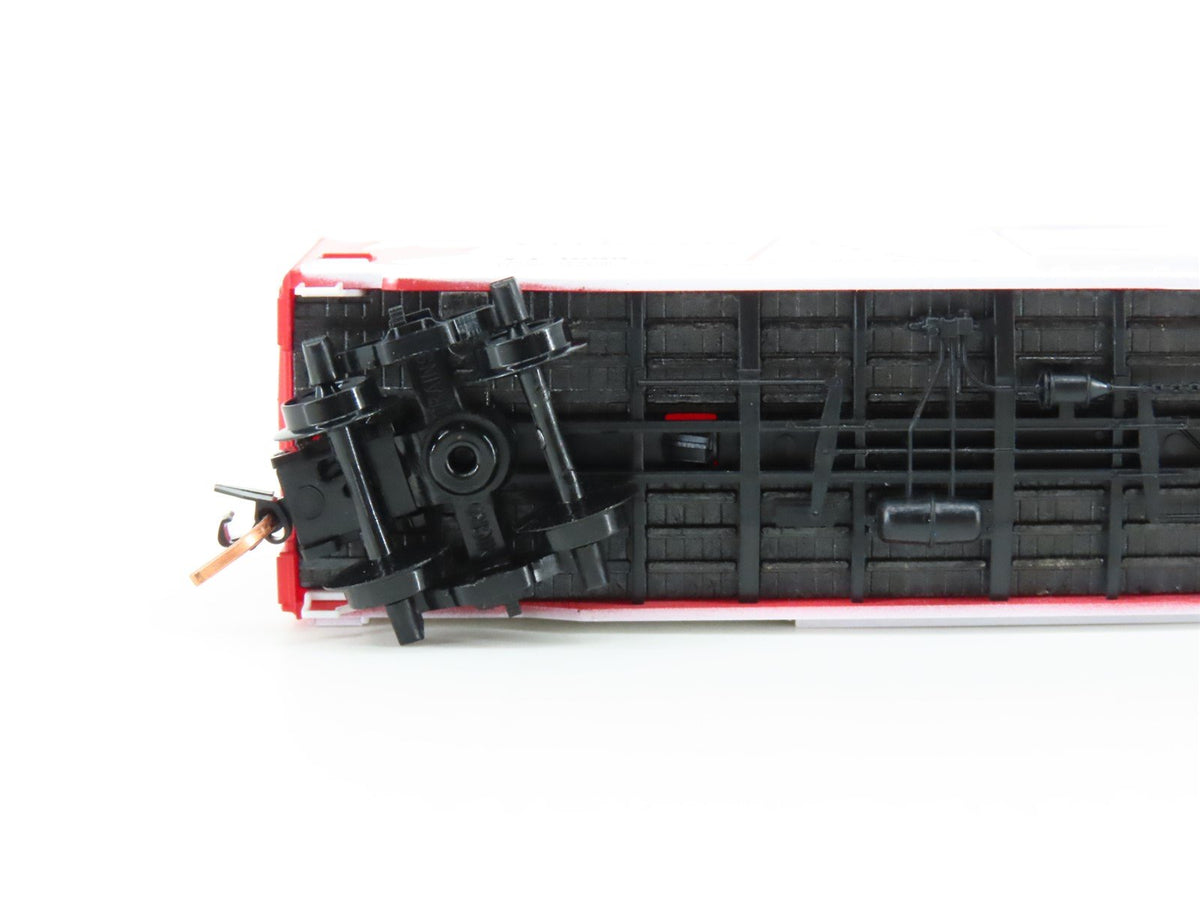 N Scale Micro-Trains MTL 07700157 YT Yukon Territory 40&#39; Box Car #990
