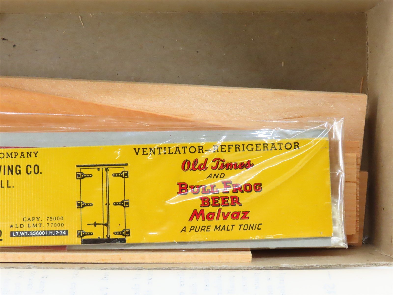 HO Scale Laconia Wood Kit #3070 NX Bull Frog Beer Reefer #3070