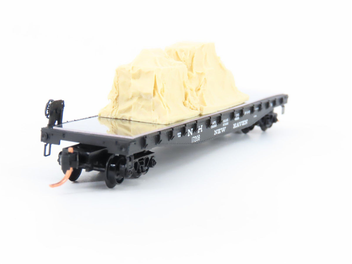 N Scale Micro-Trains MTL 45270 NH New Haven 50&#39; Flat Car #85382 w/load