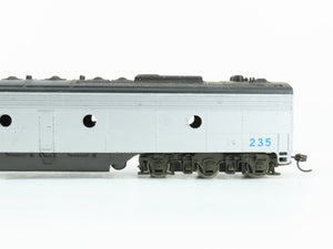 HO Scale Rivarossi Amtrak E8/9A Diesel Locomotive 2-Unit Set