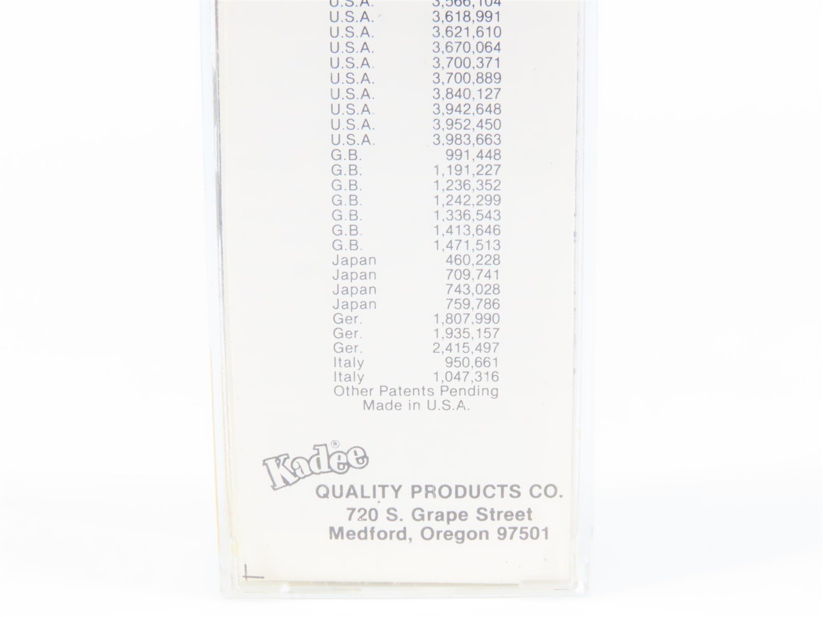 N Scale Kadee Micro-Trains MTL 50040 ATSF Santa Fe Railroad 34' Caboose #1204