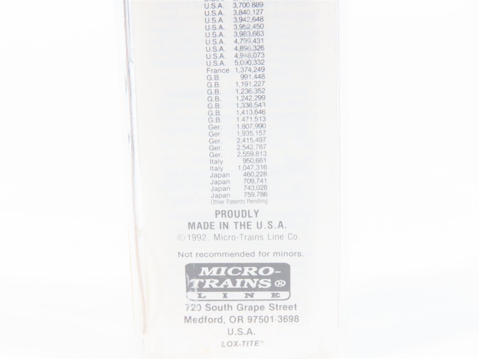 N Scale Micro-Trains MTL 50030 IC Illinois Central Railroad 34' Caboose #9251