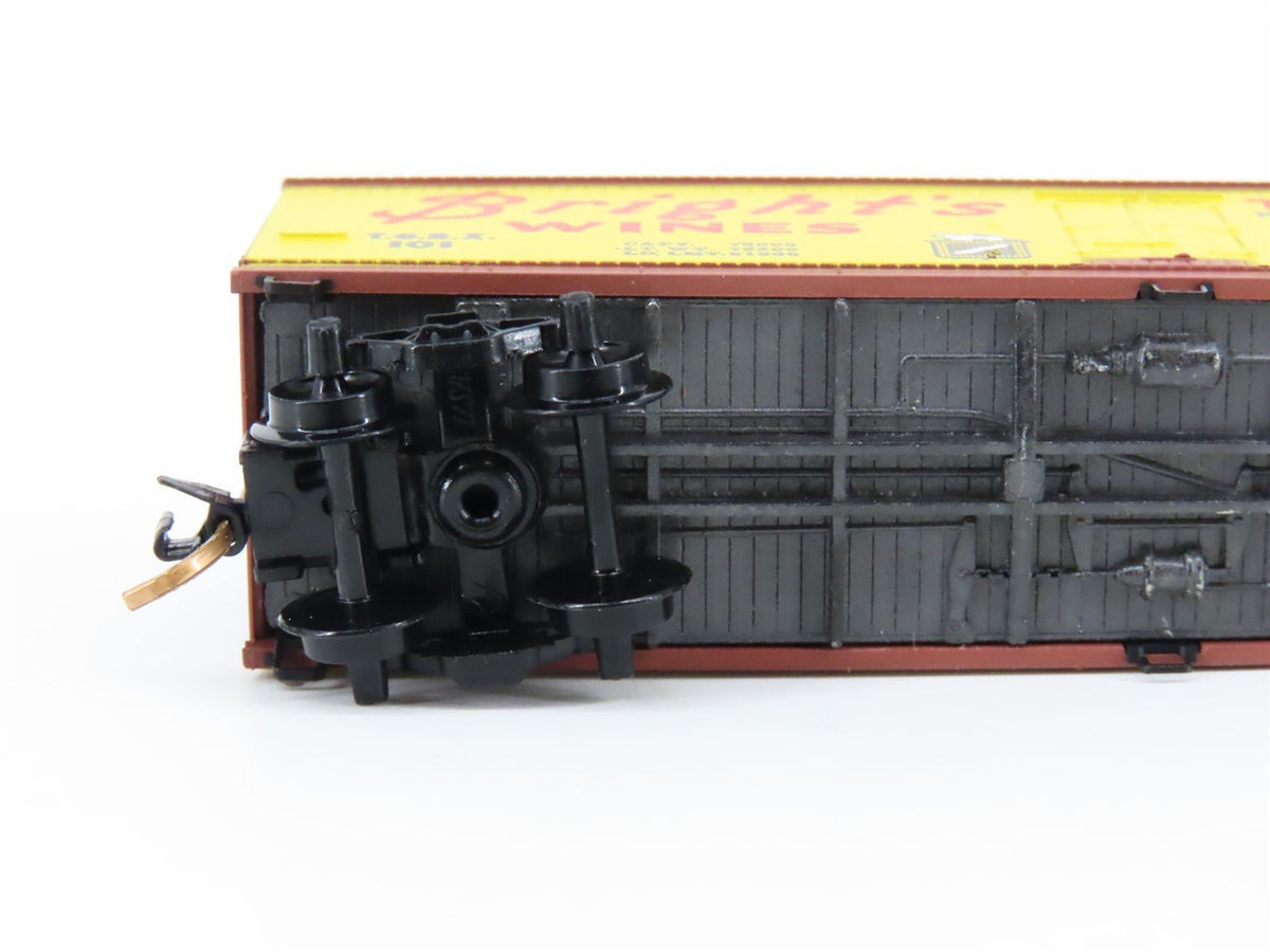 N Scale Kadee Micro-Trains MTL 49210 TGBX Bright&#39;s Wine Reefer #101