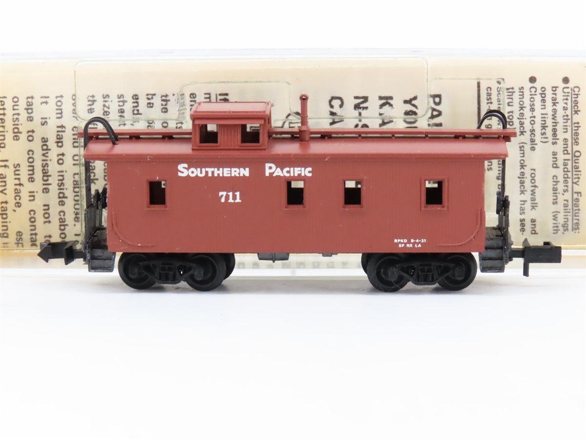 N Scale Kadee Micro-Trains MTL 50071 SP Southern Pacific 34&#39; Caboose #711