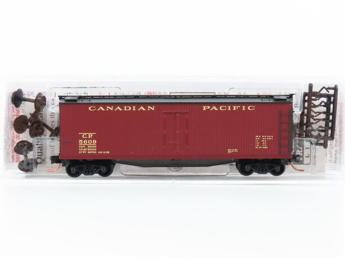 N Scale Micro-Trains MTL 04900530 CP Canadian Pacific 40&#39; Wood Reefer #5609