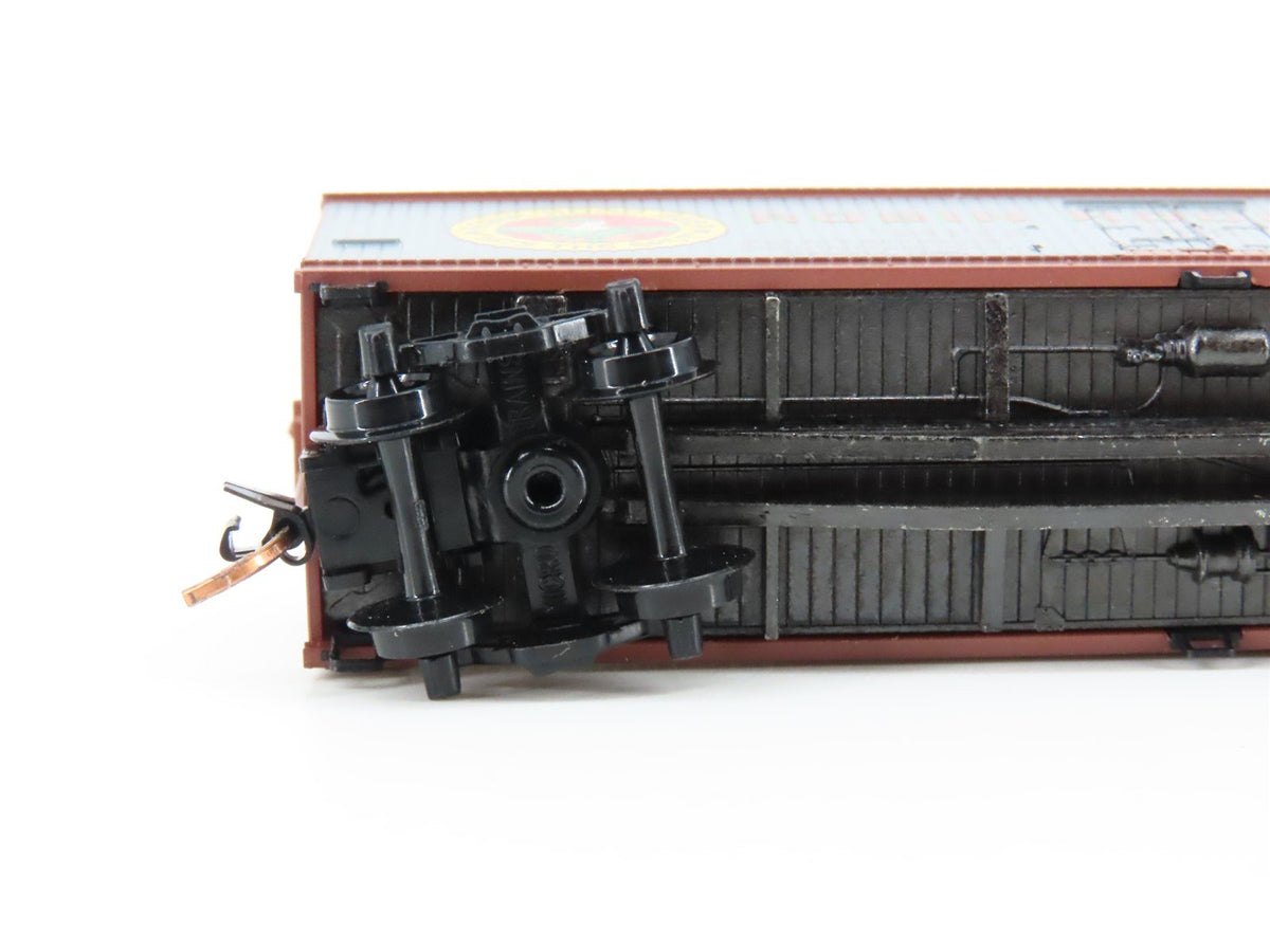 N Micro-Trains MTL 49450 FBX Robin Hood Beer Hits the Spot 40&#39; Wood Reefer #5301
