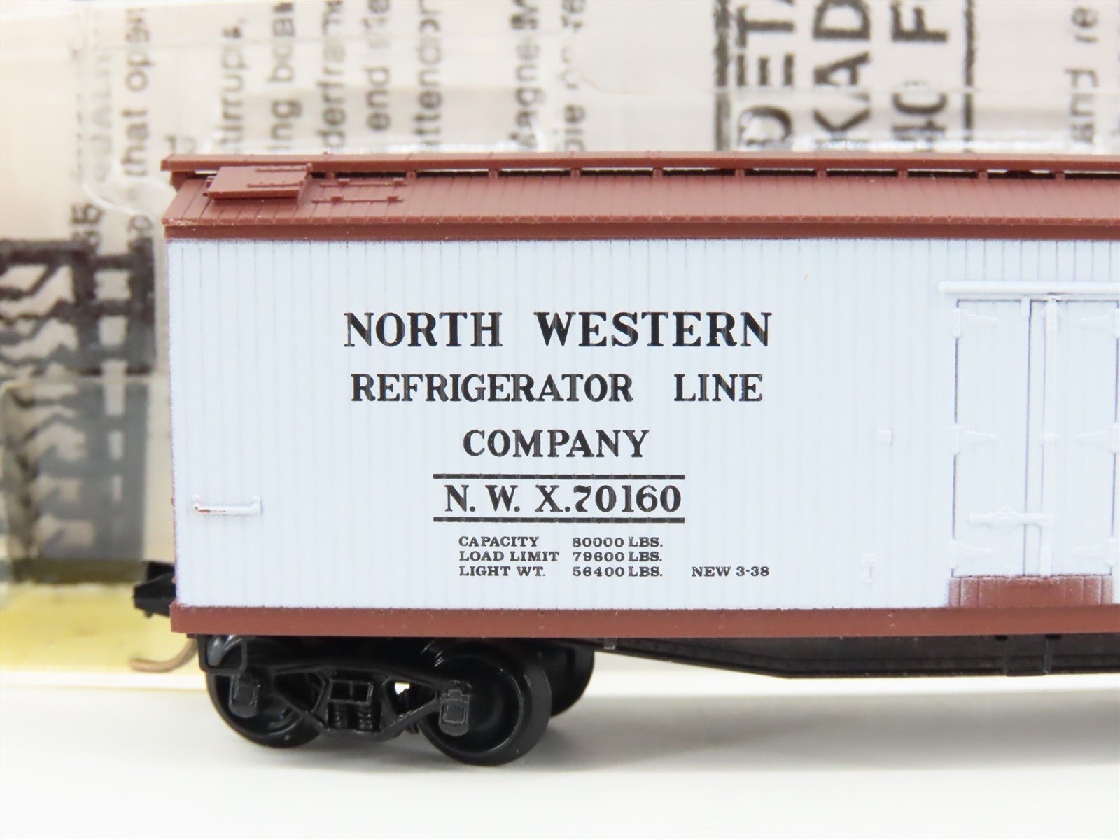N Scale Kadee Micro-Trains MTL 49170 NWX North Western 40' Reefer #70160