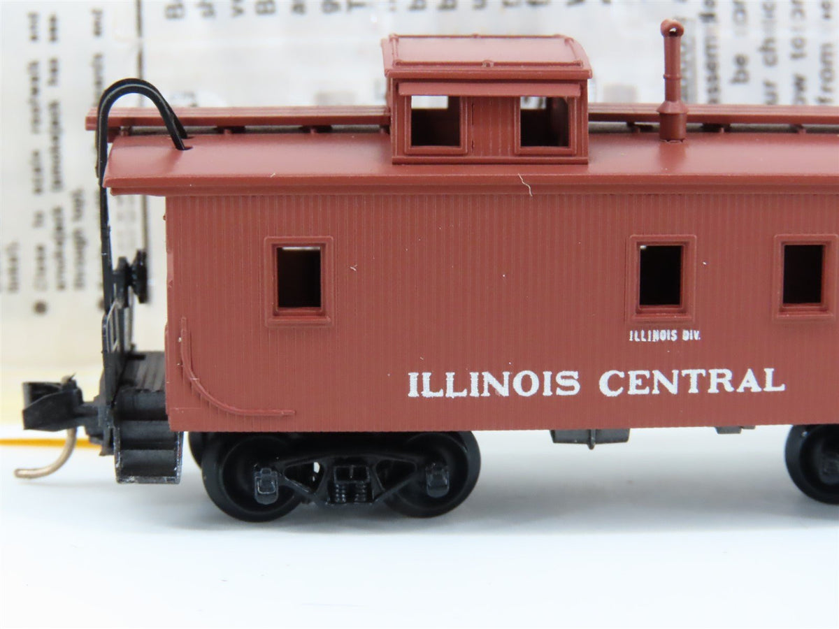 N Scale Kadee Micro-Trains MTL 50030 IC Illinois Central 34&#39; Caboose #9403