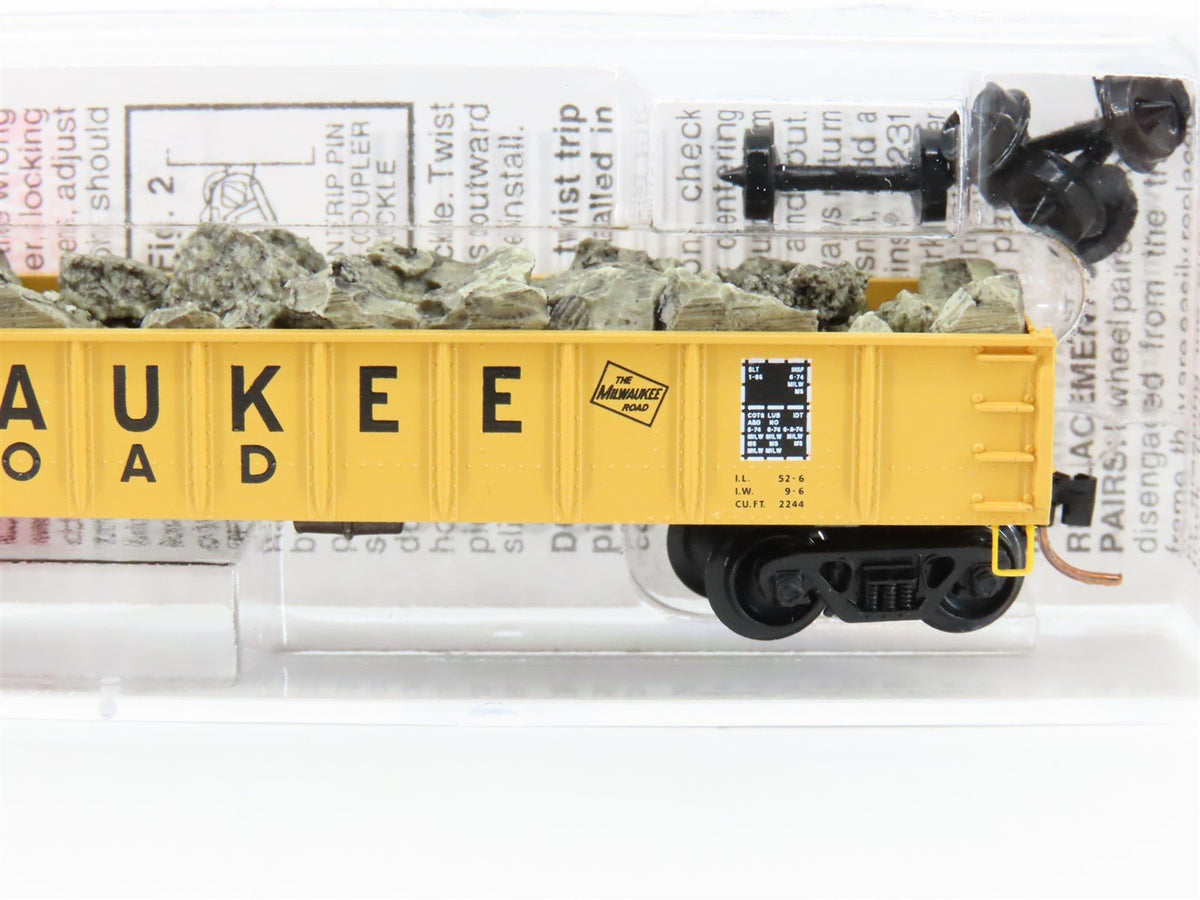 N Scale Micro-Trains MTL 48110.2 MILW Milwaukee Road 50&#39; Gondola #81119 w/ Load