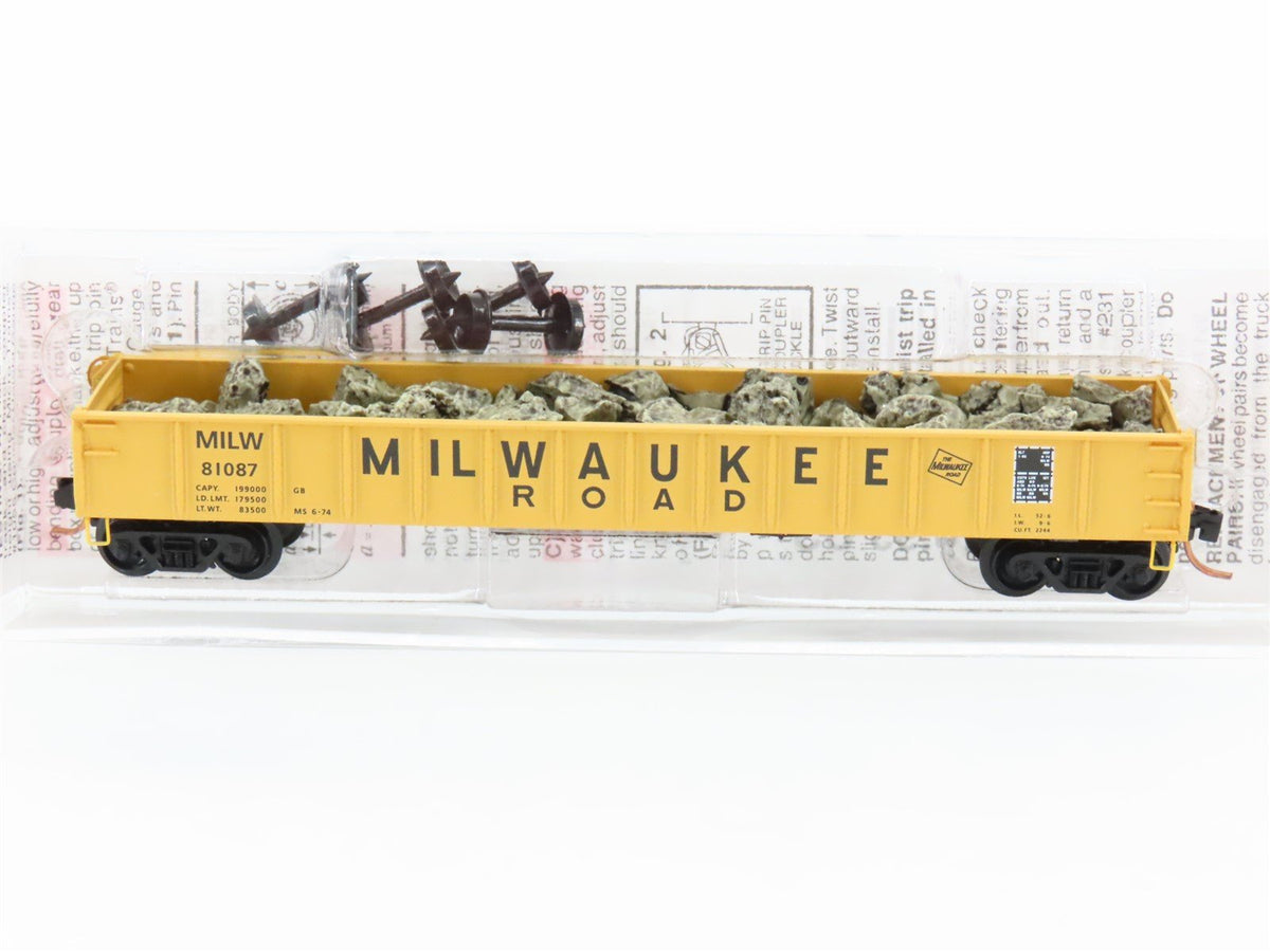 N Scale Micro-Trains MTL 48110.1 MILW Milwaukee Road 50&#39; Gondola #81087 w/ Load