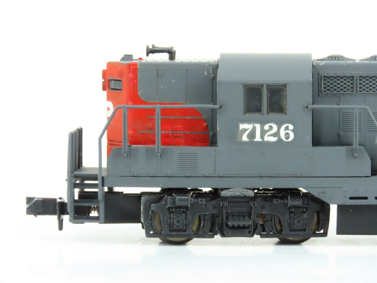 N Atlas/KATO 4330 SP Southern Pacific &quot;Bloody Nose&quot; GP9 Diesel #7126 - Custom