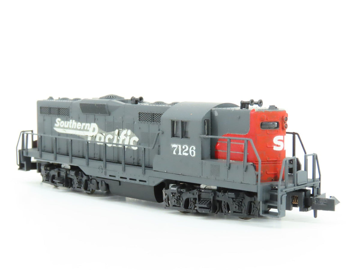 N Atlas/KATO 4330 SP Southern Pacific &quot;Bloody Nose&quot; GP9 Diesel #7126 - Custom