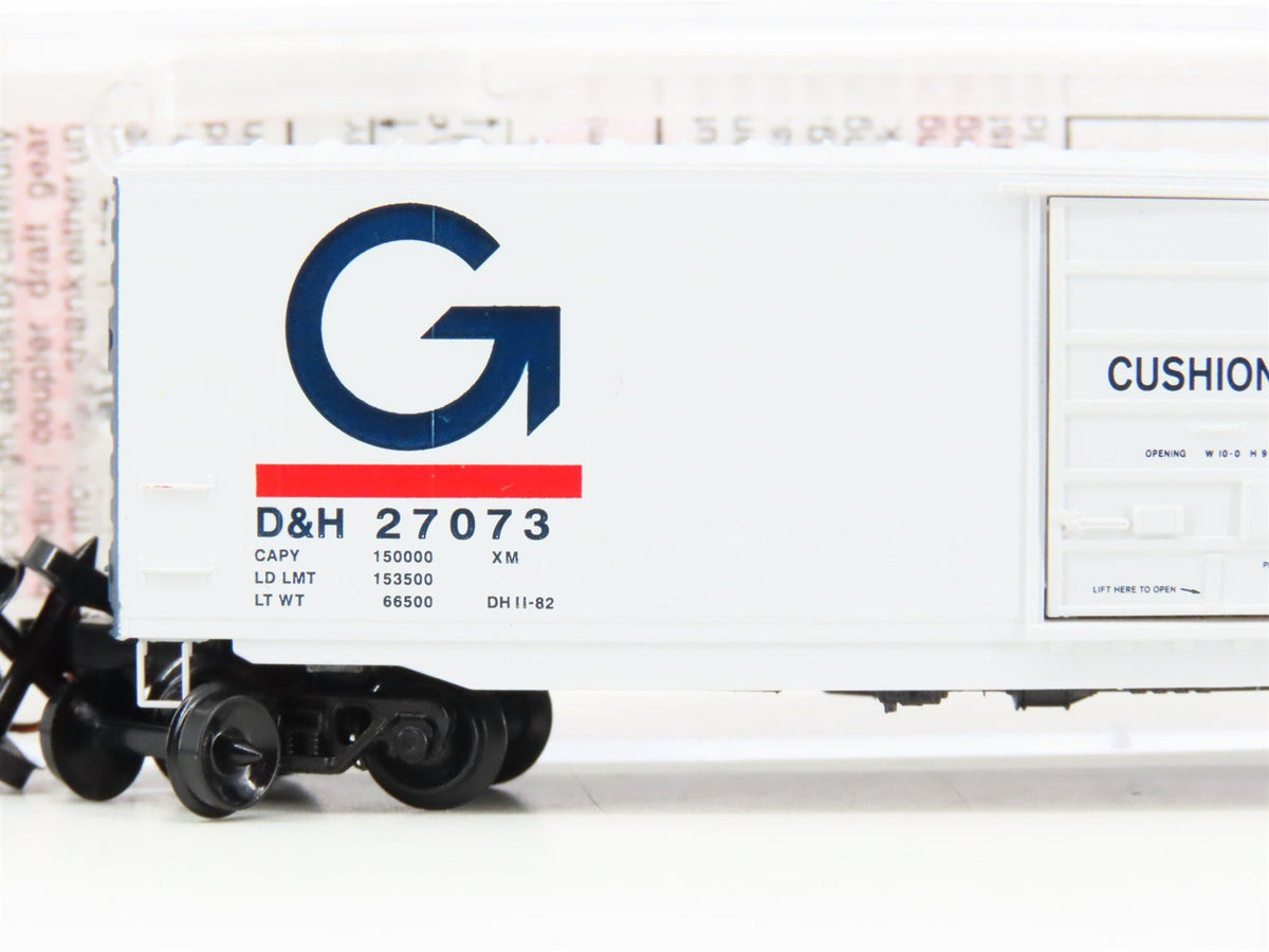 N Micro-Trains MTL 07700060 D&amp;H Delaware &amp; Hudson 50&#39; Single Door Box Car #27073