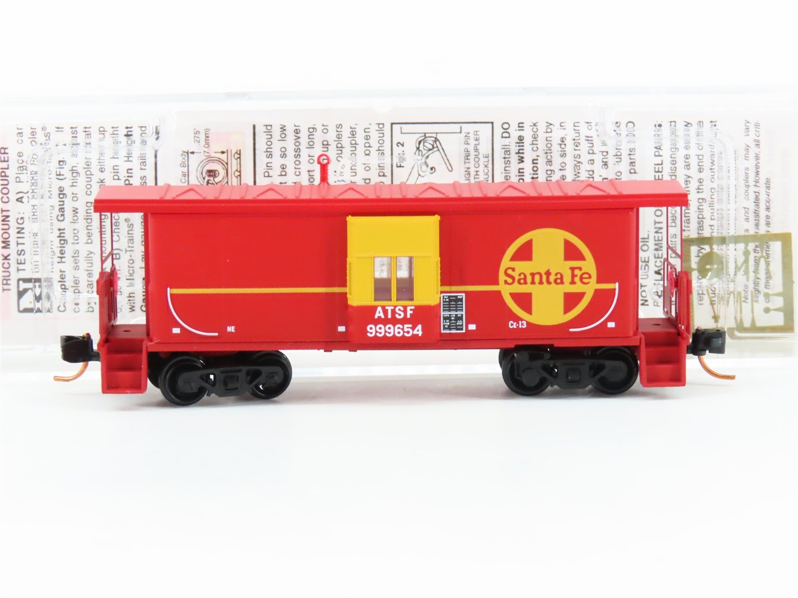 N Scale Micro-Trains MTL 13000100 ATSF Santa Fe Bay Window Caboose #999654