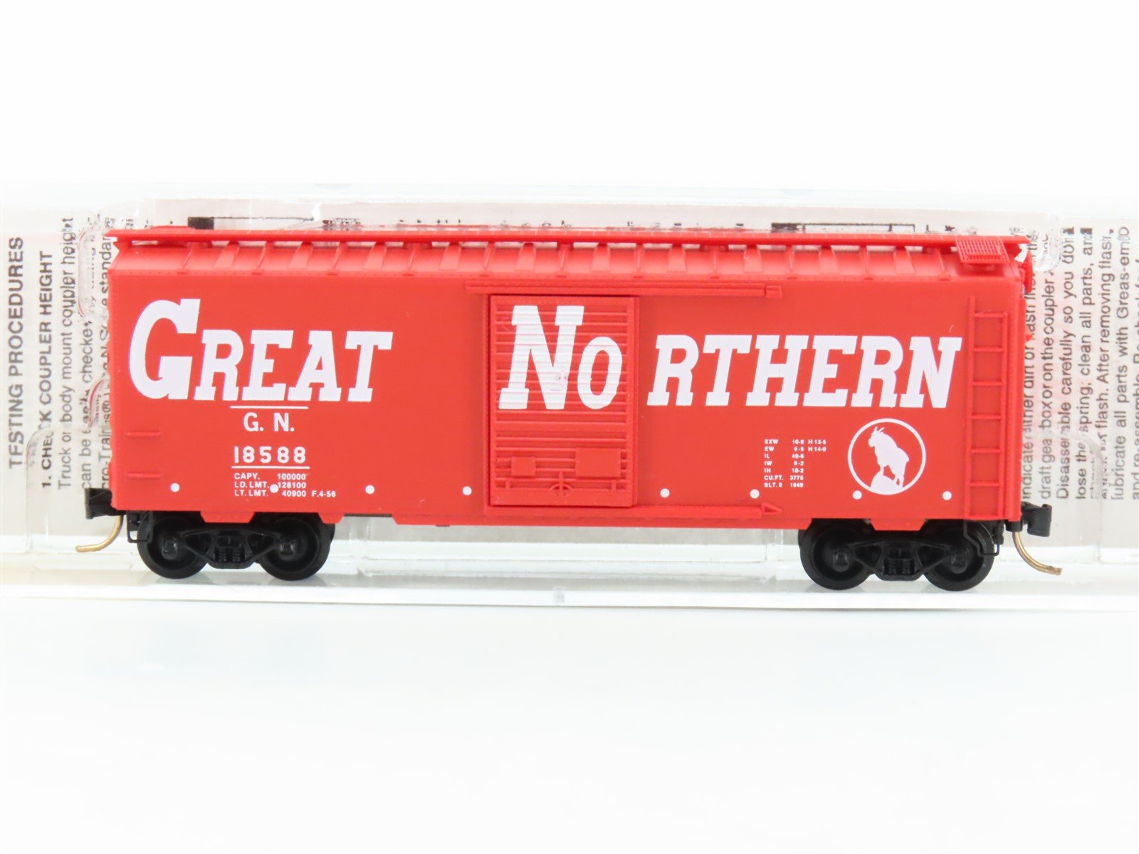 N Scale Micro-Trains MTL 20176 GN Great Northern Circus Train 40' Box Car #18588