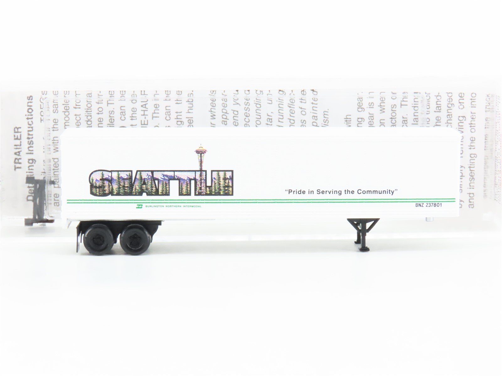 N Scale Micro-Trains MTL 67200 BNZ Intermodal Seattle 45' Trailer #237801