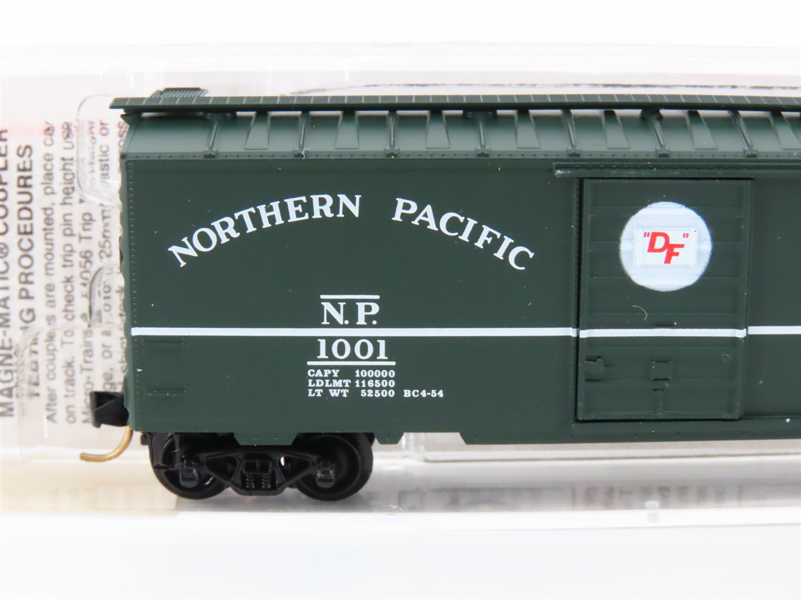 N Scale Micro-Trains MTL 20236 NP Northern Pacific 40' Single Door Box Car #1001