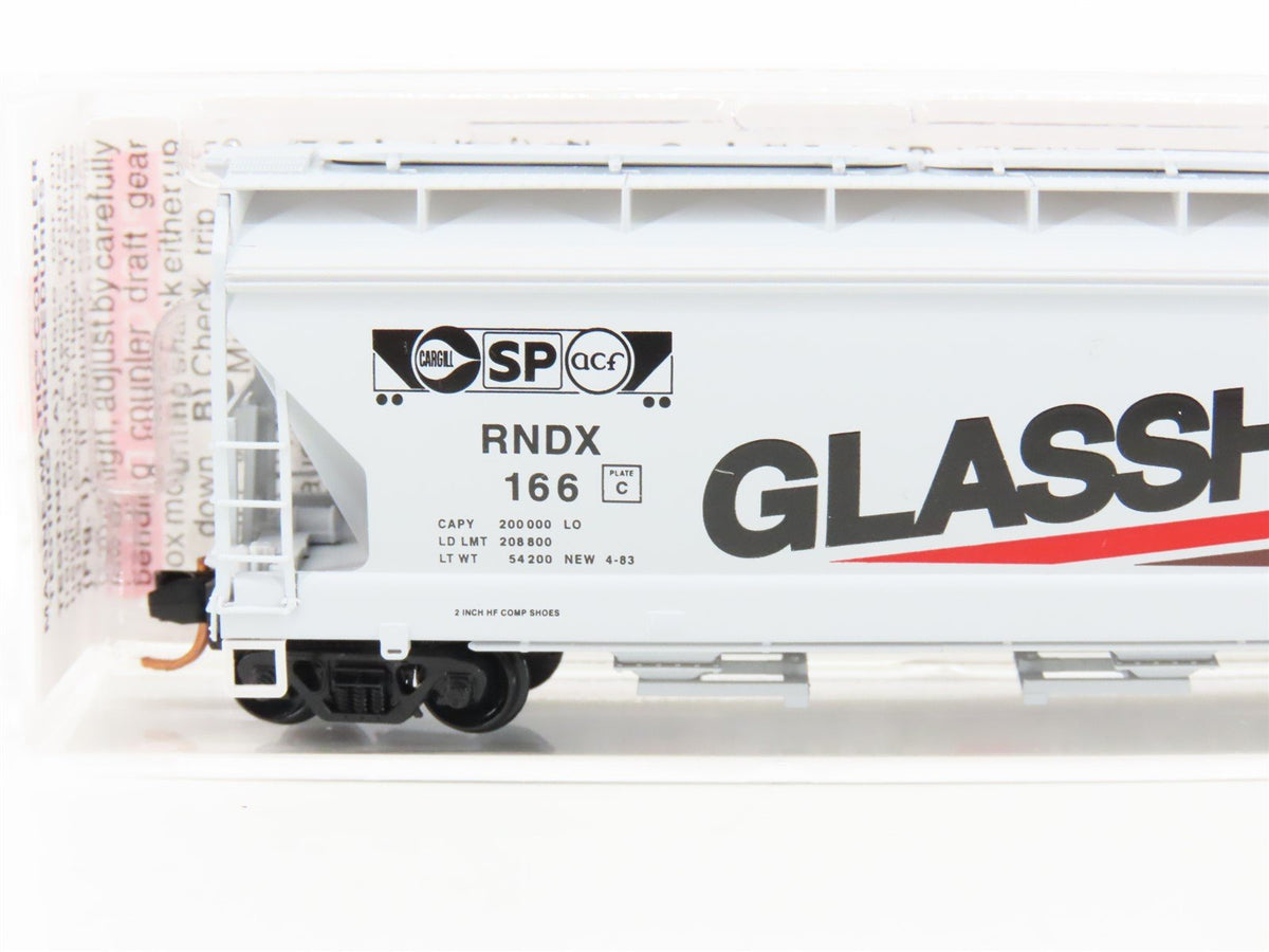 N Scale Micro-Trains MTL 09400240 RNDX Glasshopper 3-Bay Covered Hopper #166