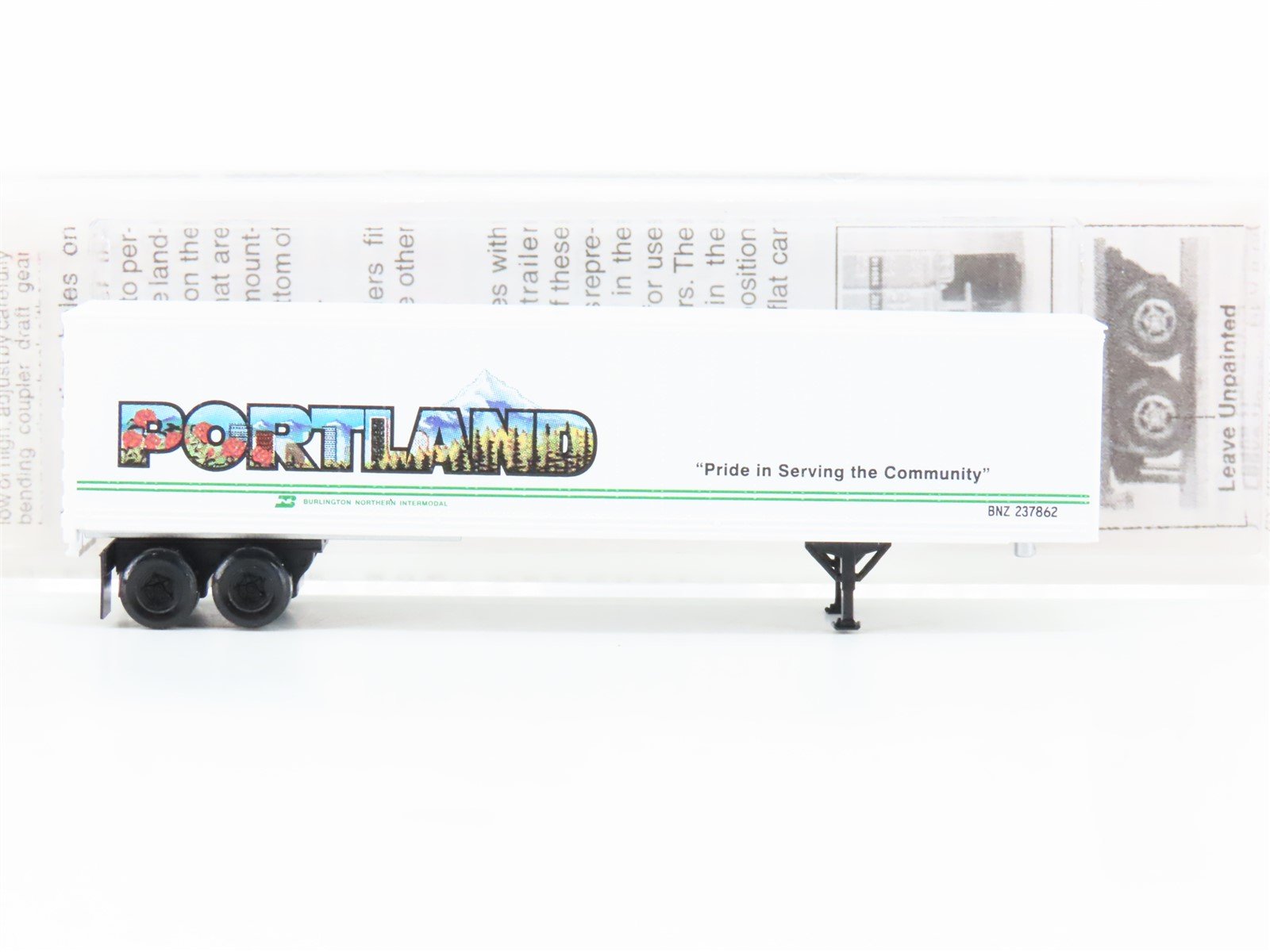 N Scale Micro-Trains MTL 67210 BNZ Intermodal Portland 45' Trailer #237862