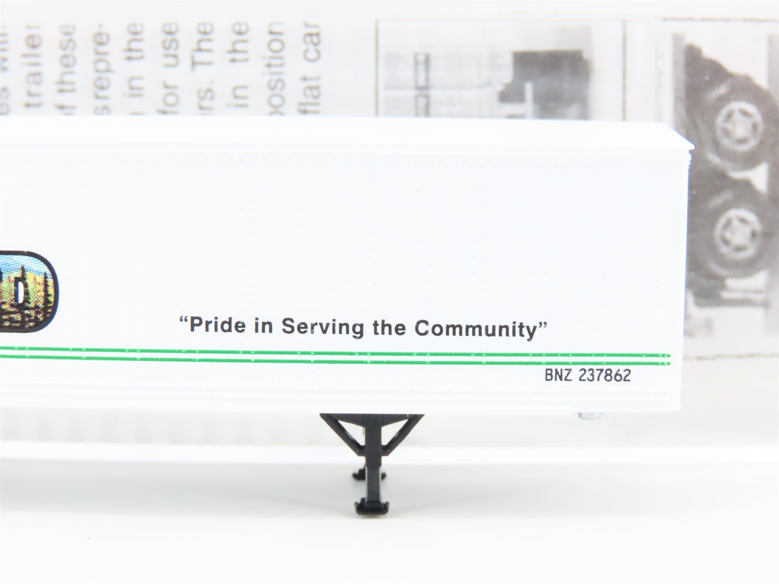 N Scale Micro-Trains MTL 67210 BNZ Intermodal Portland 45' Trailer #237862