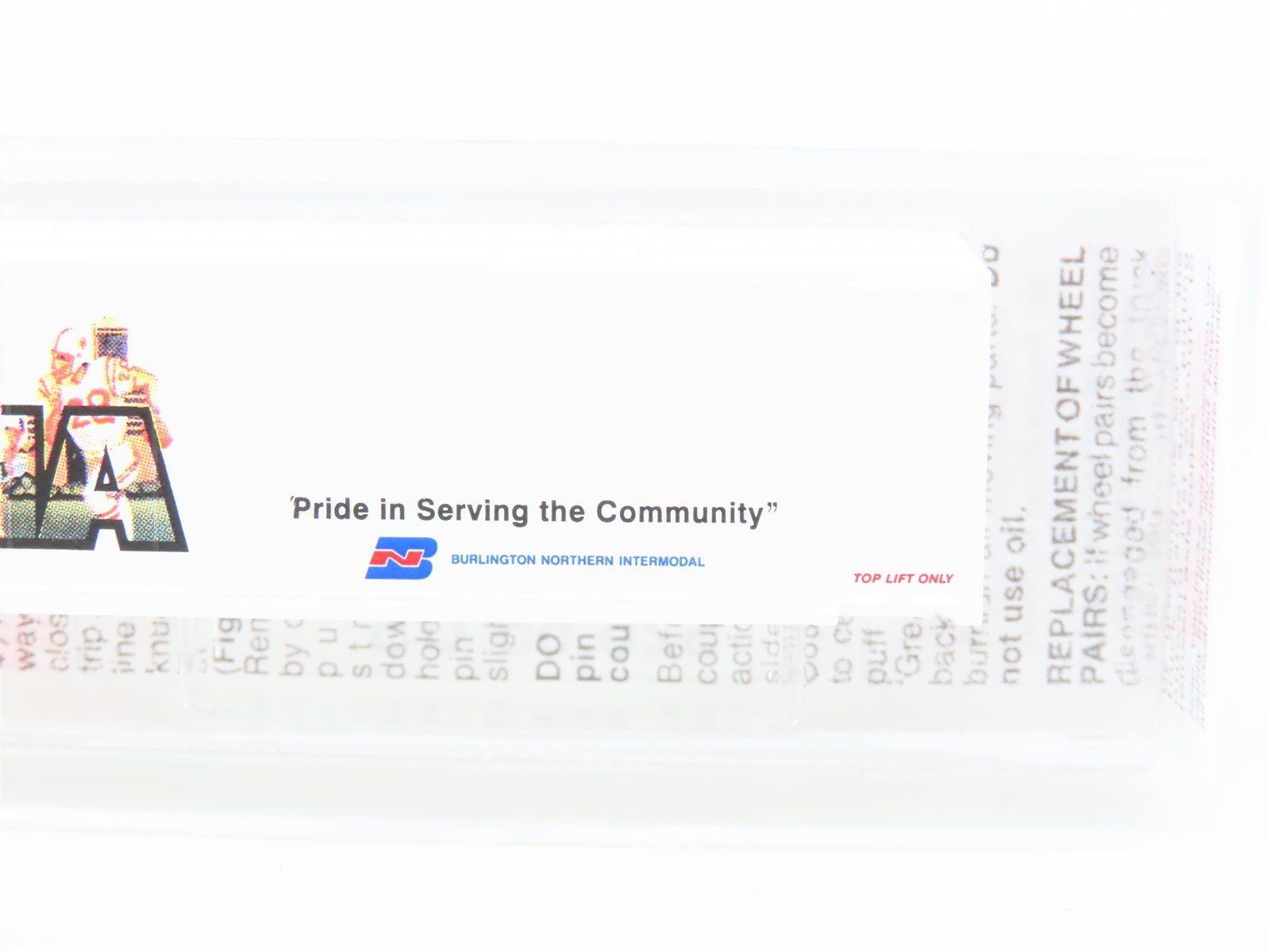 N Deluxe Innovations Micro-Trains MTL 81720 BNAU Omaha 48' Container #686003