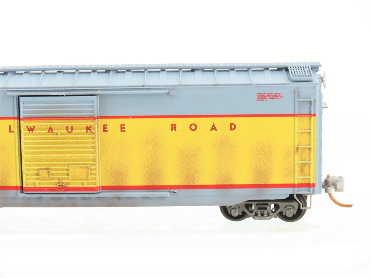 N Micro-Trains MTL 03144510 MILW Milwaukee Road 50&#39; Boxcar #1643 Weathered