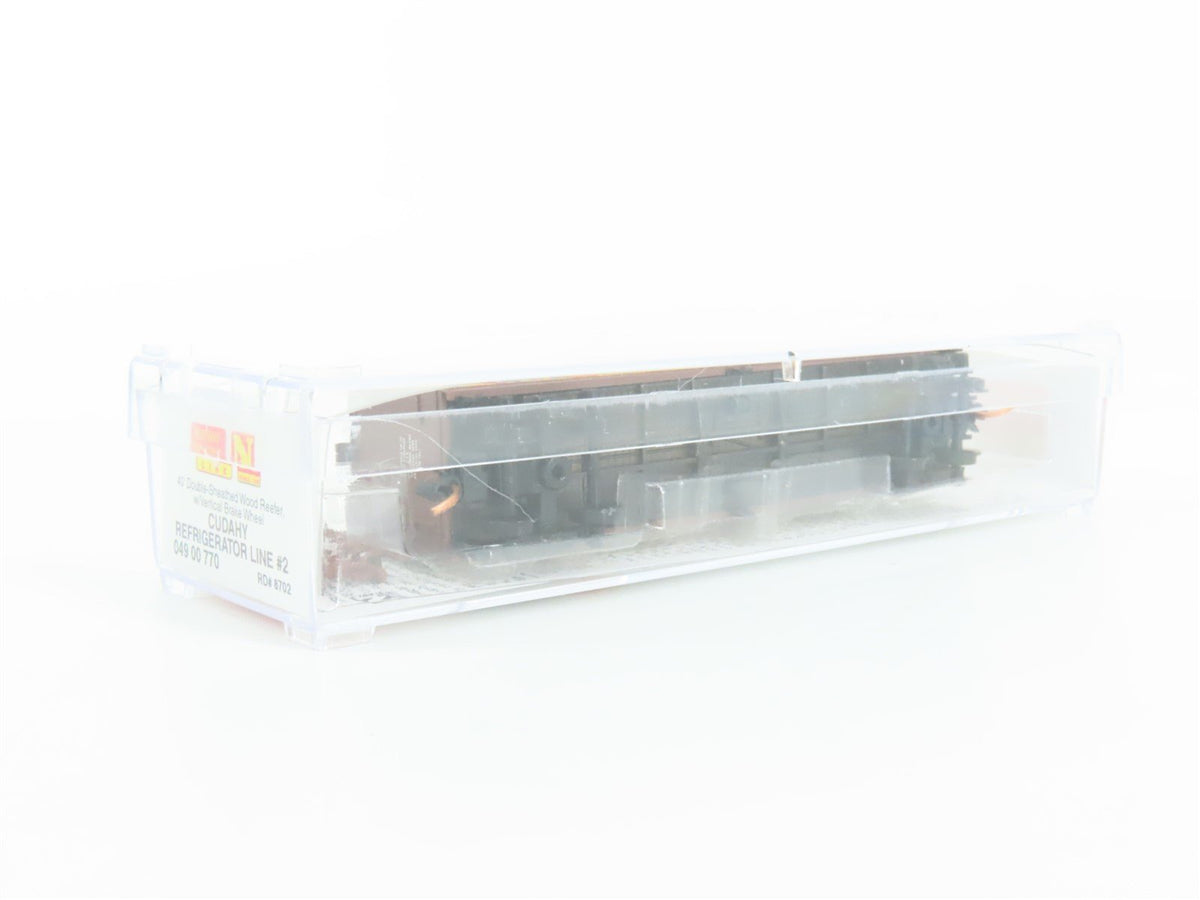 N Scale Micro-Trains MTL 04900770 Old Dutch Cleanser 40&#39; Wood Reefer #8702