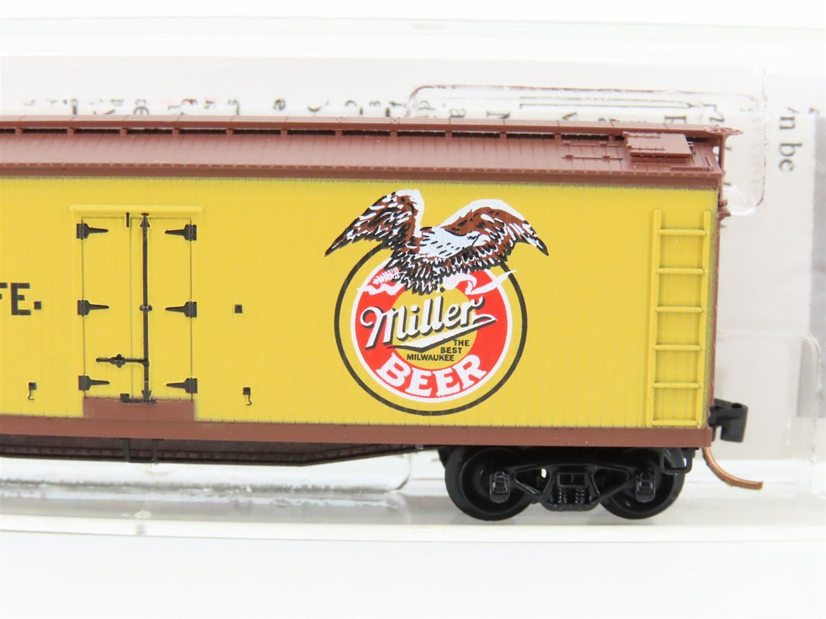 N Scale Micro-Trains MTL 49410 URTC Miller High Life Beer 40&#39; Wood Reefer #93187