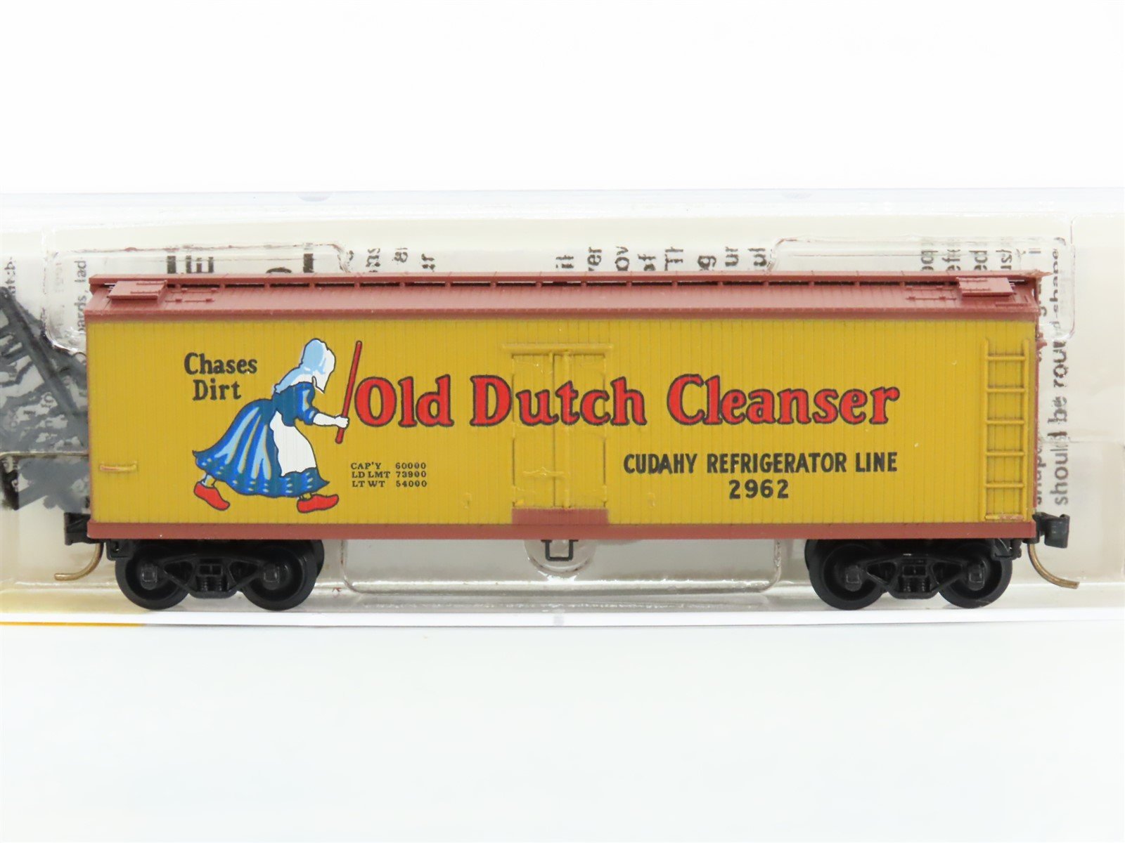 N Scale Micro-Trains MTL 49010 Old Dutch Cleanser 40' Wood Reefer #2962