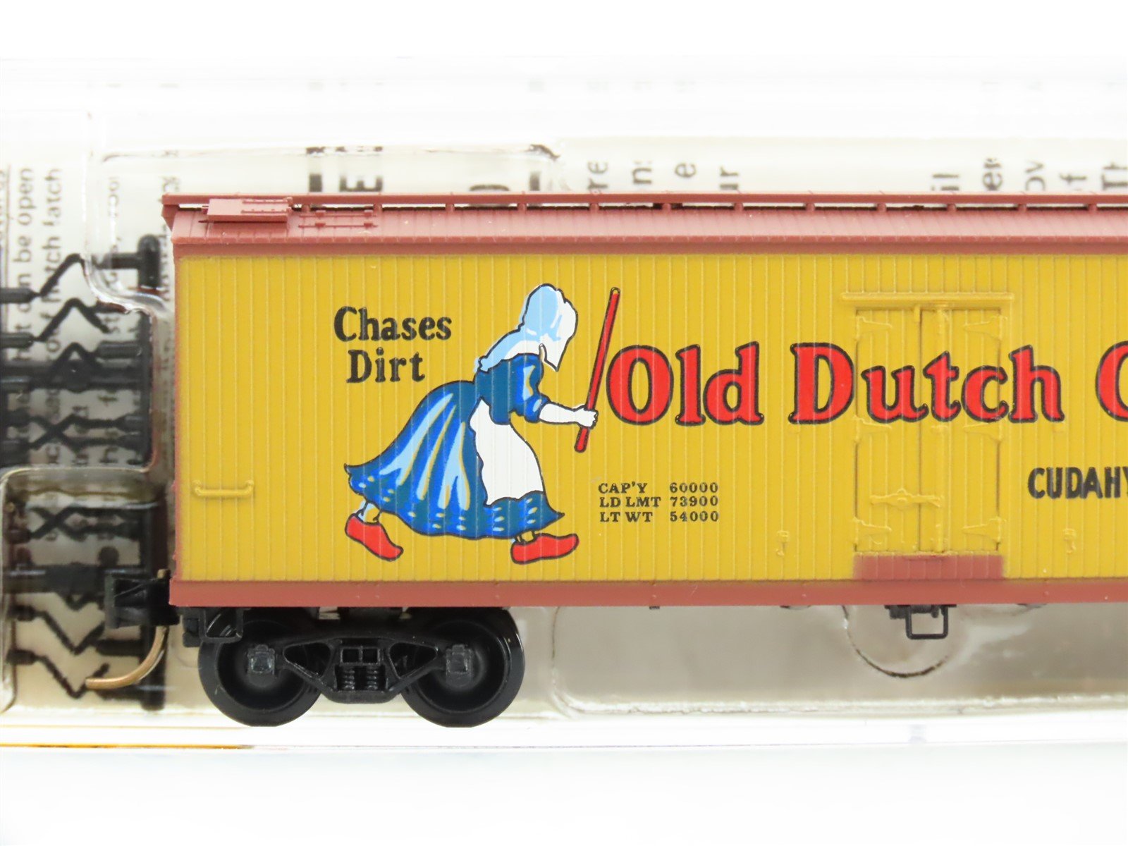 N Scale Micro-Trains MTL 49010 Old Dutch Cleanser 40' Wood Reefer #2962