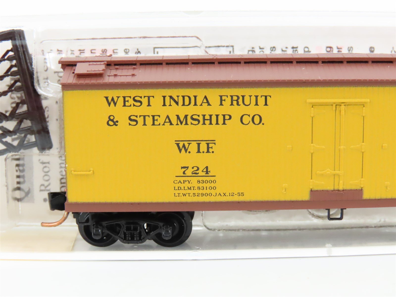 N Scale Micro-Trains MTL 49510 WIF West India Fruit & Steamship 40' Reefer #724