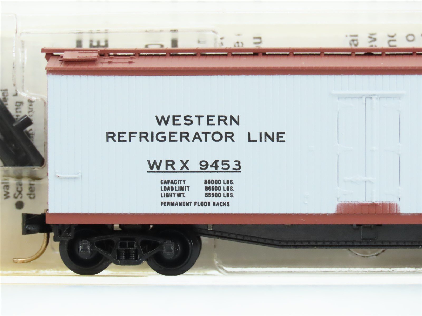 N Scale Micro-Trains MTL 49320 WRX Green Bay & Western 40' Wood Reefer #9453