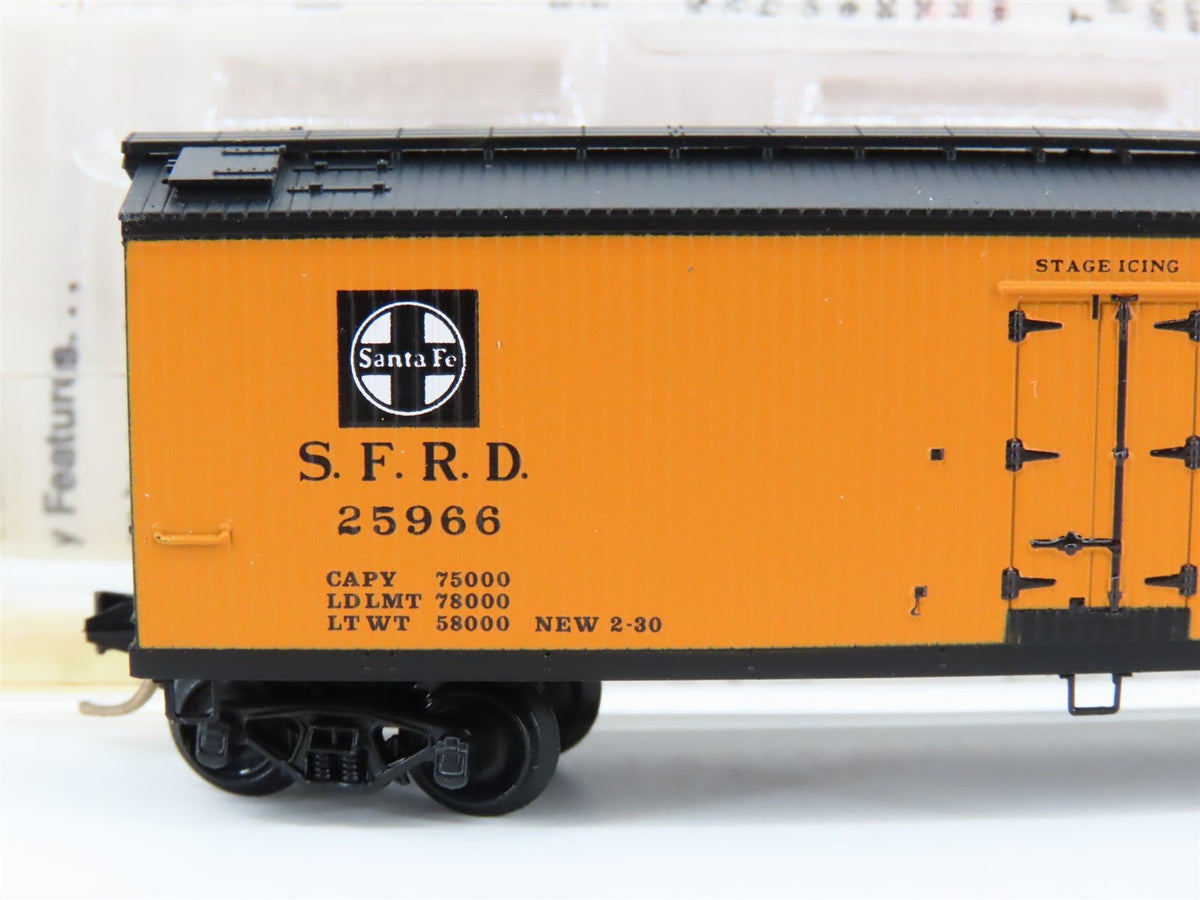 N Scale Micro-Trains MTL 47240 SFRD Santa Fe El Capitan 40&#39; Wood Reefer #25966