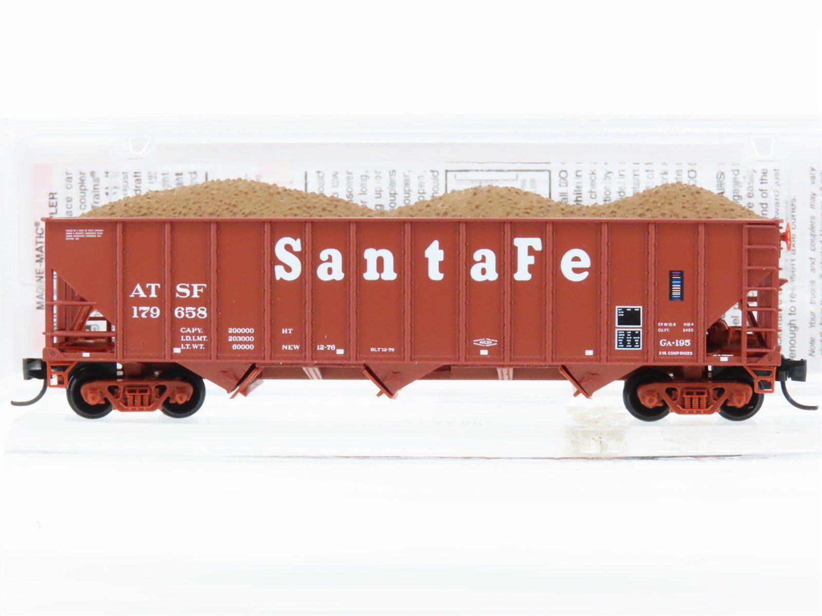 N Scale Micro-Trains MTL 10800123 ATSF Santa Fe 3-Bay Hopper #179658 w/ Load