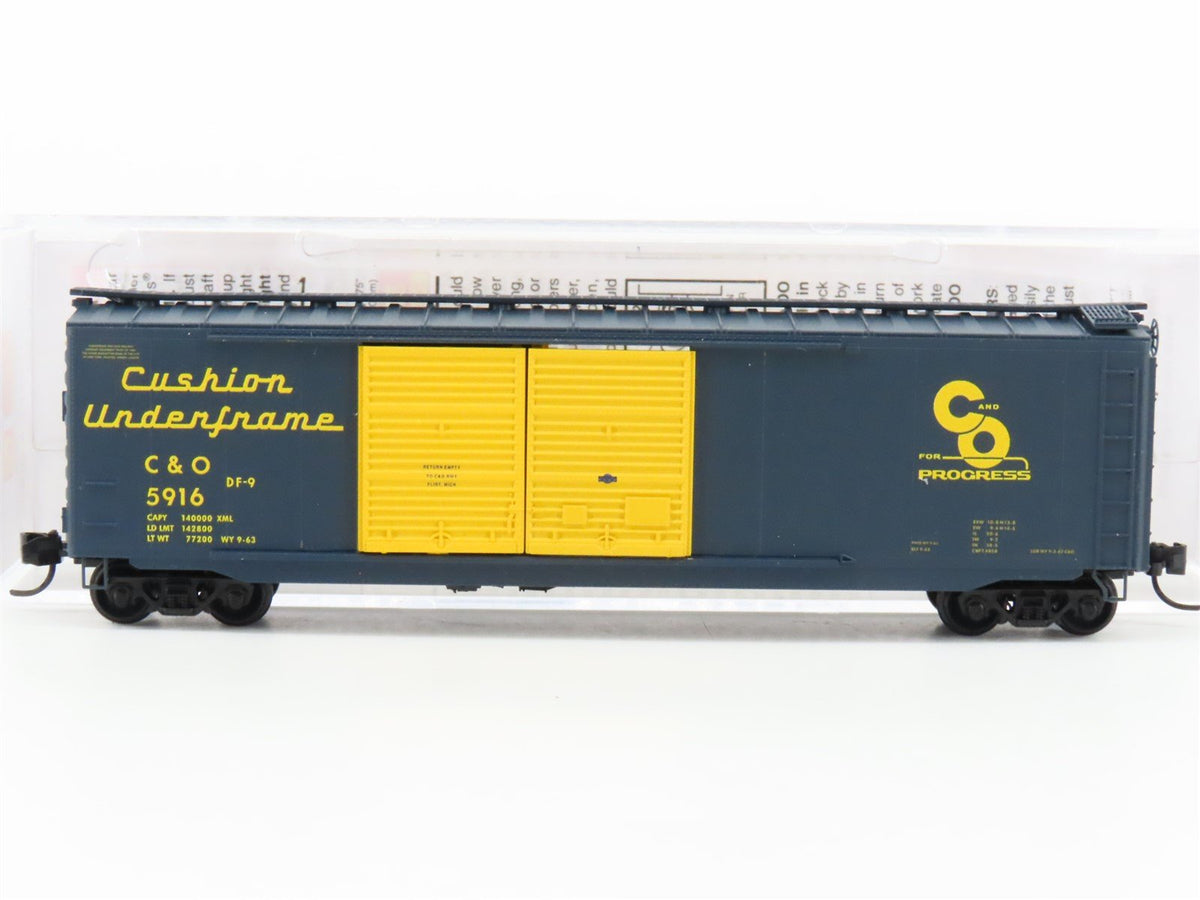 N Scale Micro-Trains MTL 03400450 C&amp;O Chesapeake &amp; Ohio 50&#39; Box Car #5916