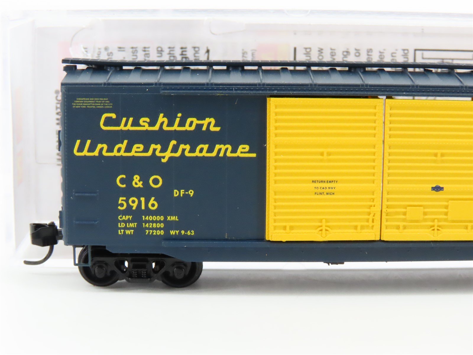 N Scale Micro-Trains MTL 03400450 C&O Chesapeake & Ohio 50' Box Car #5916