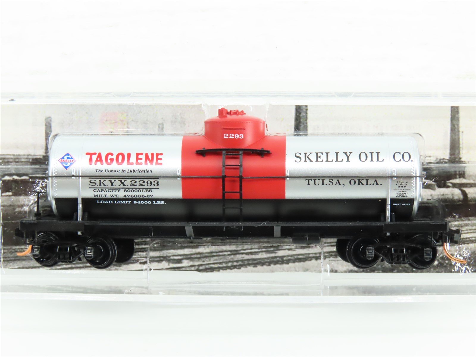 N Scale Micro-Trains MTL 06500780 SKYX Skelly Oil 39' Single Dome Tankcar #2293