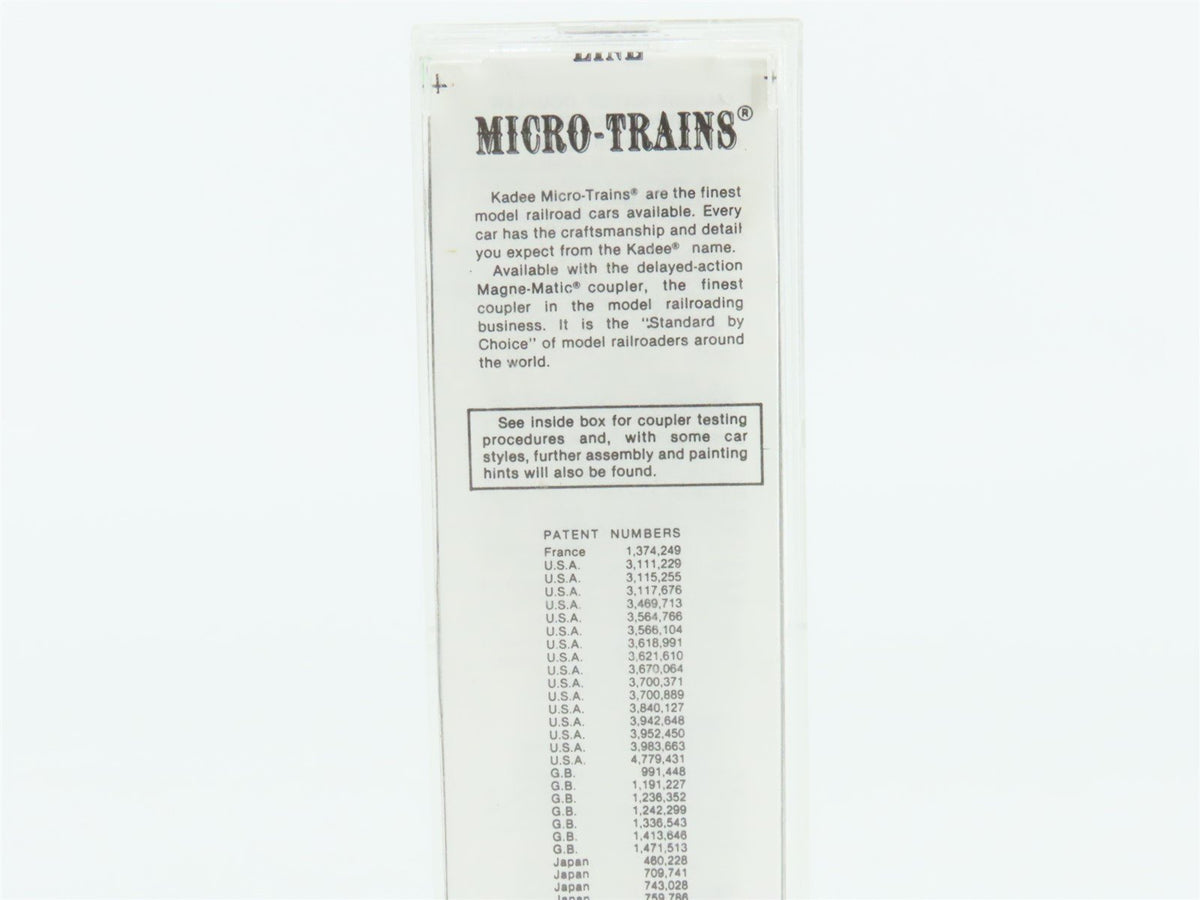 N Scale Micro-Trains MTL/Kadee 70030 GN Great Northern 51&#39; Mech Reefer Car #8832