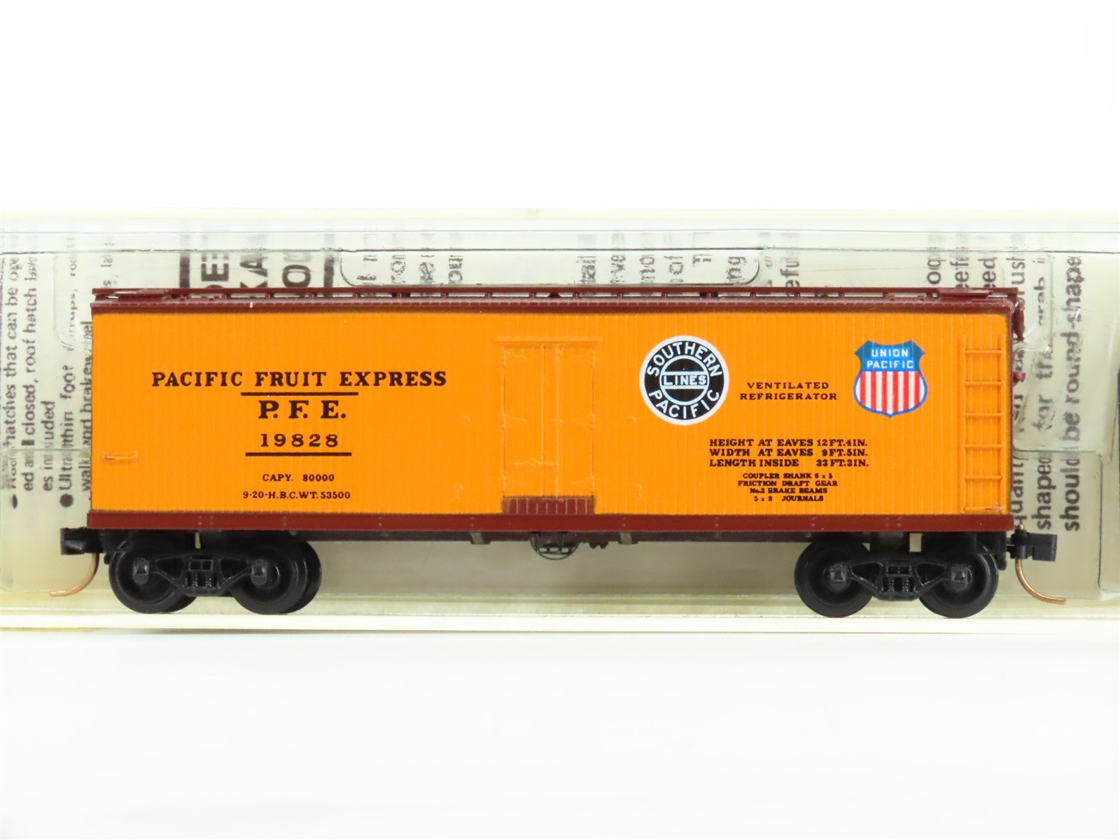 N Micro-Trains MTL/Kadee 47060 PFE Pacific Fruit Express 40' Reefer Car #19828