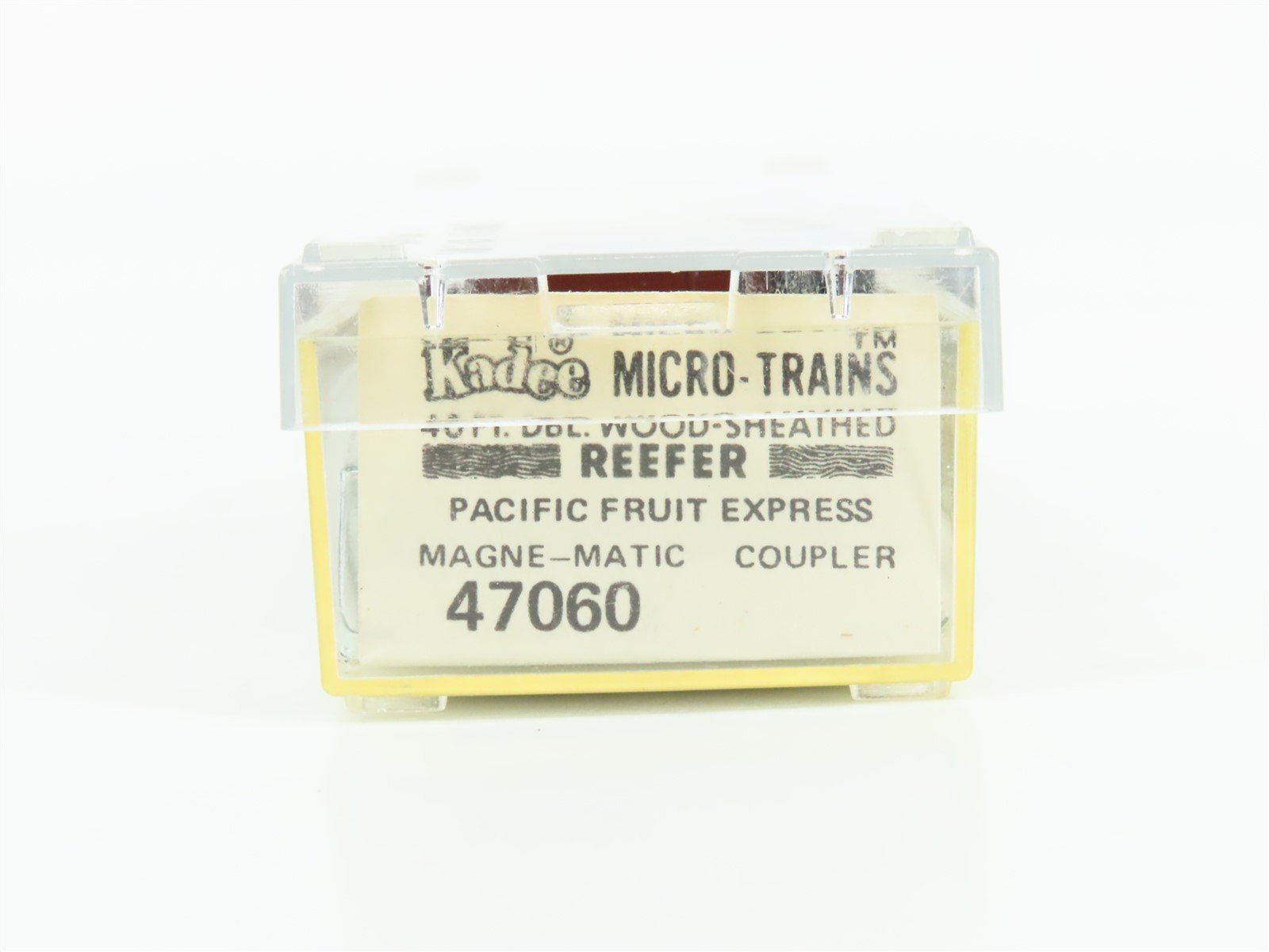 N Micro-Trains MTL/Kadee 47060 PFE Pacific Fruit Express 40' Reefer Car #19828